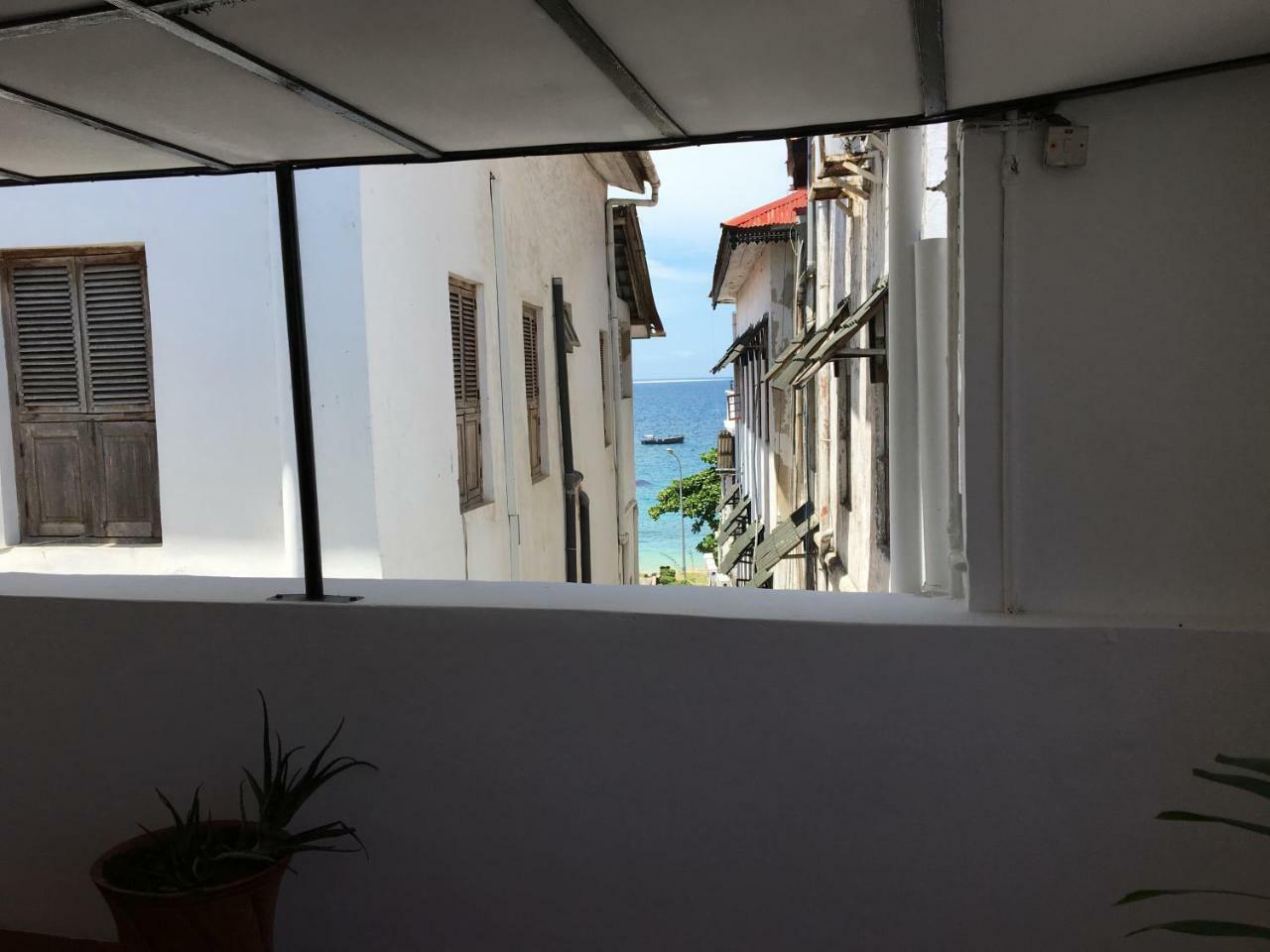 Stone Town Sea View Hotel Zanzibar Екстериор снимка